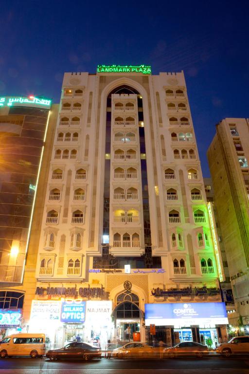 Landmark Plaza Hotel tizgasht